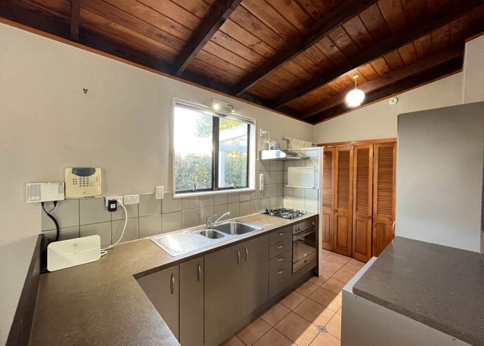  at 1/150 Titirangi Road, New Lynn, Waitakere City, Auckland
