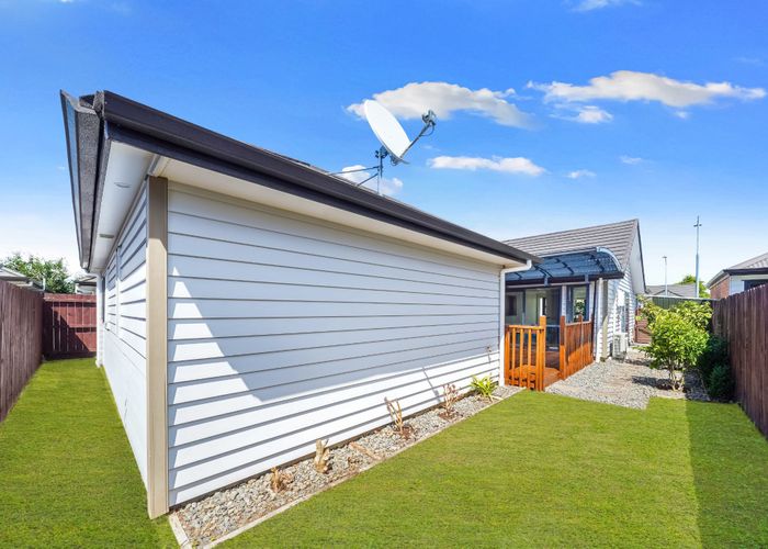  at 9 Amokura Avenue, Takanini, Auckland