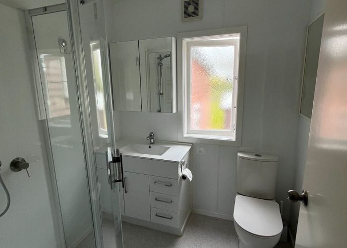  at 98 Hobson Road, Lucas Heights, Auckland