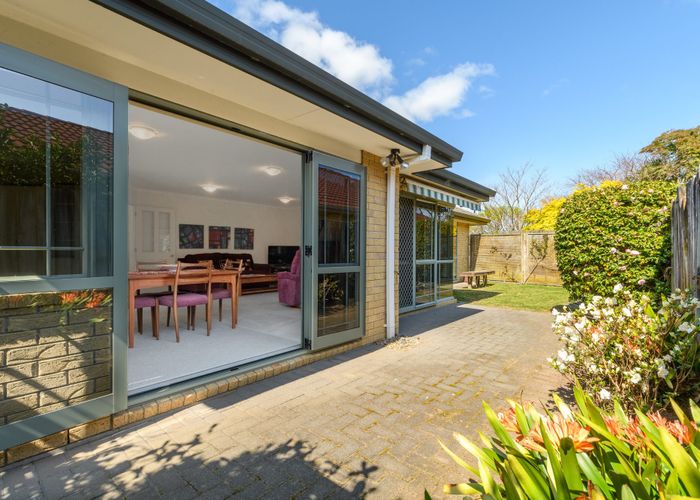  at 2 Mornington Dell, Papamoa Beach, Papamoa