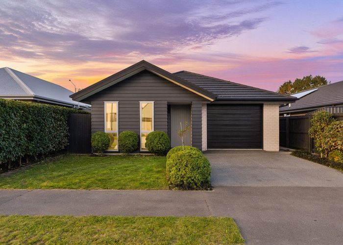  at 36 Horoeka Street, Avonhead, Christchurch City, Canterbury