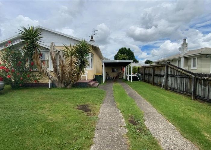  at 1/87 Manuroa Road, Takanini, Papakura, Auckland