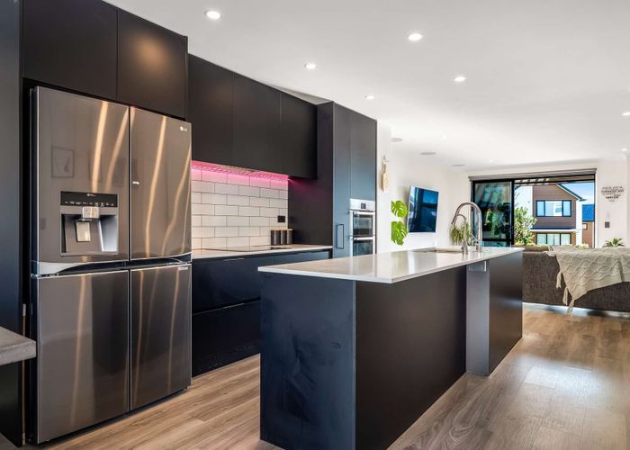  at 3 Seafarer Crescent, Stanmore Bay, Rodney, Auckland