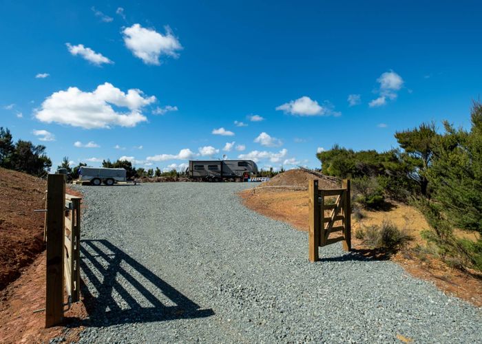  at 458D Hihi Road, Hihi