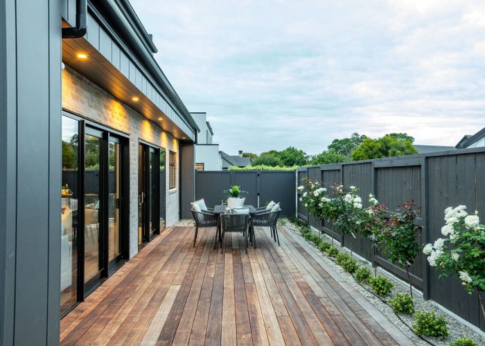  at 2/1876 River Road, Flagstaff, Hamilton, Waikato