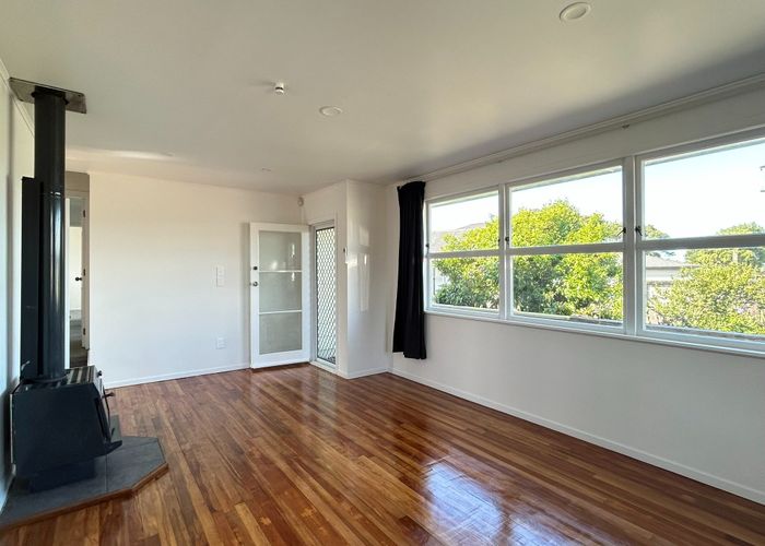  at 3 Barrys Road, Glendene, Waitakere City, Auckland