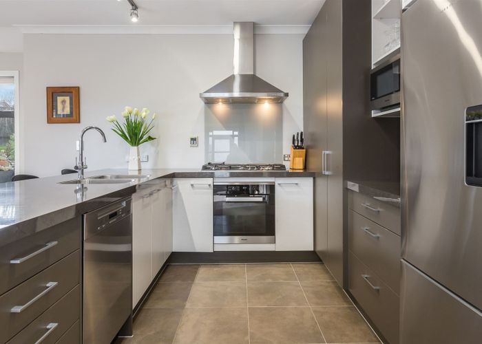  at 21 Nelson Avenue, Aotea, Porirua