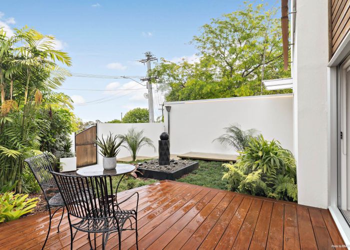  at 579 Riddell Road, Glendowie, Auckland