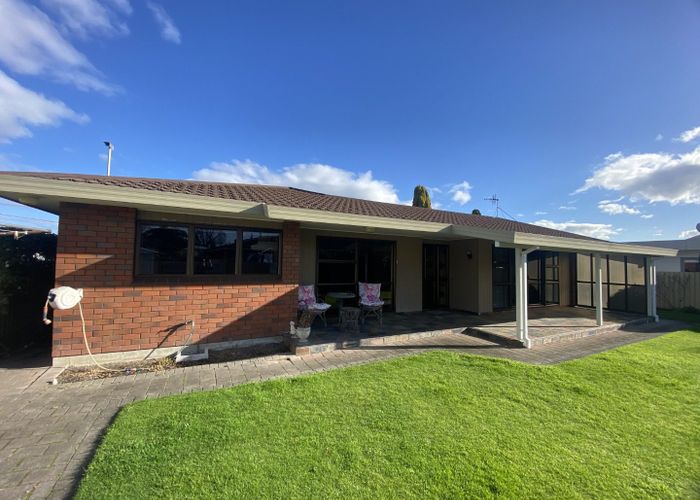  at 2/307 Ikanui Road, Frimley, Hastings, Hawke's Bay
