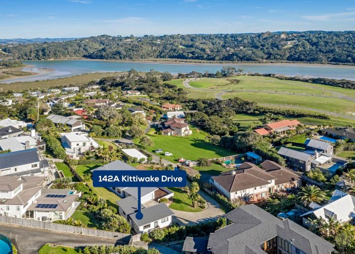  at 142A Kittiwake Drive, Albany, North Shore City, Auckland
