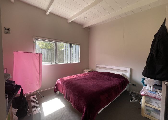  at 10a Jonathan place, Sunnynook, North Shore City, Auckland