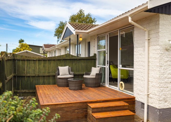  at 1/180 Grimseys Road, Redwood, Christchurch