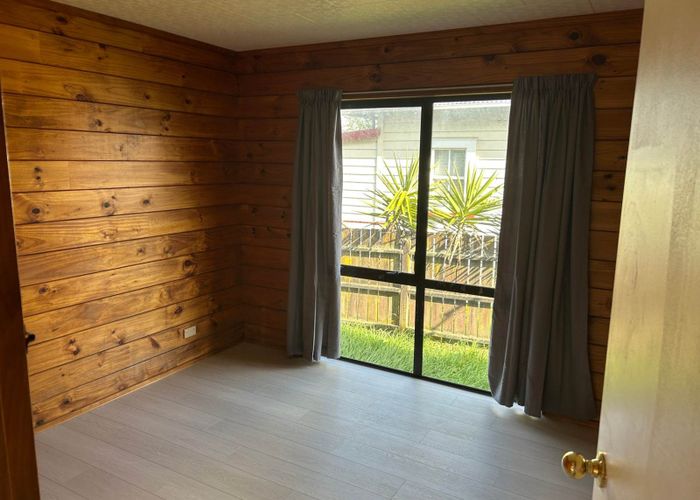  at 2/116 Porchester Road, Papakura, Papakura, Auckland