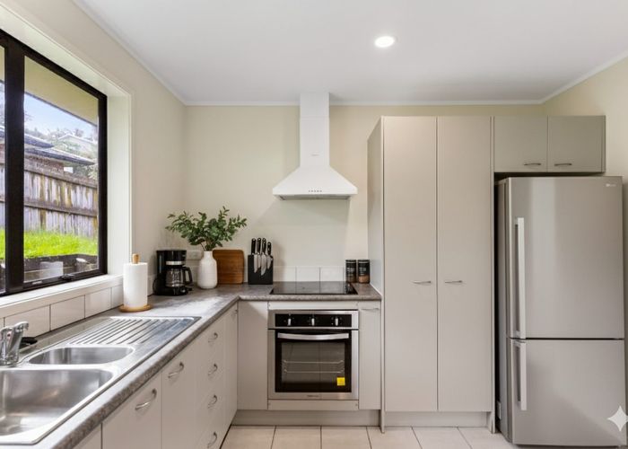  at 14 Dovey Place, Massey, Waitakere City, Auckland