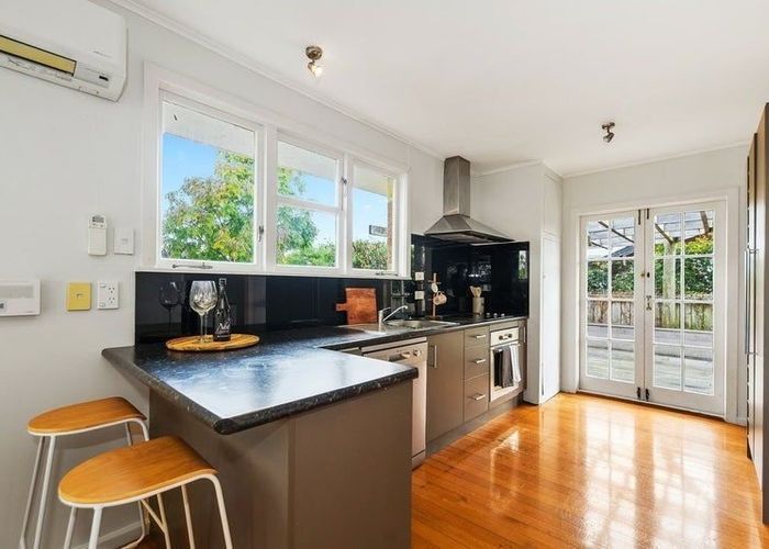  at 11  Cunningham Rd, Beerescourt, Hamilton, Waikato