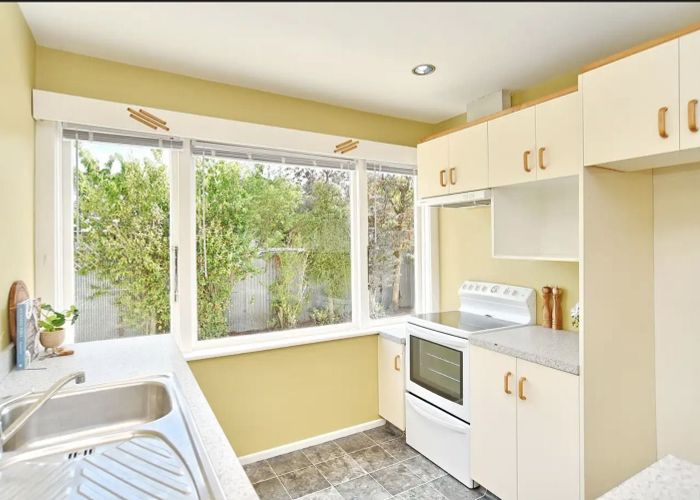  at 17 Bateman Avenue, Bryndwr, Christchurch City, Canterbury