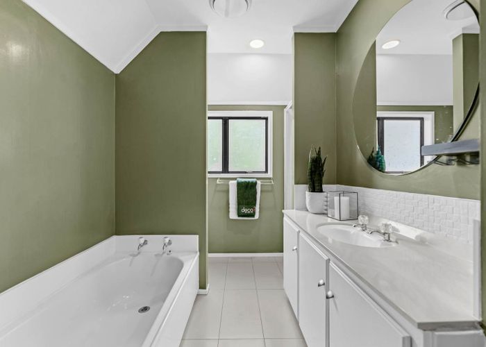  at Bucklands Beach, Manukau City, Auckland