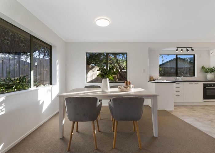  at 5 Portrush Lane, Takanini, Papakura, Auckland