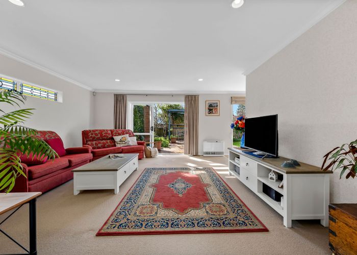  at 8 Derby Downs Place, Ellerslie, Auckland City, Auckland