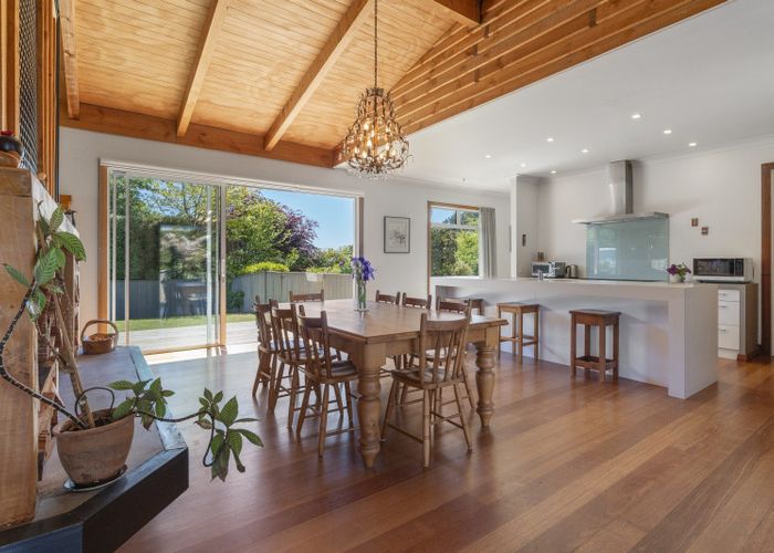  at 2/154 Mapara Road, Acacia Bay, Taupo, Waikato