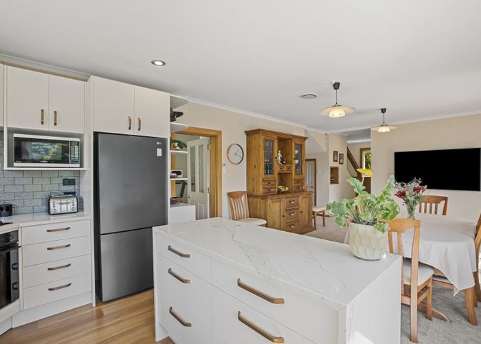  at 96 Hill Road, Belmont, Lower Hutt