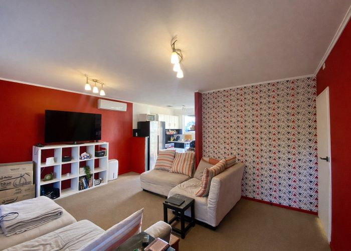  at 4/9 Lavas Pl, Mount Wellington, Auckland City, Auckland