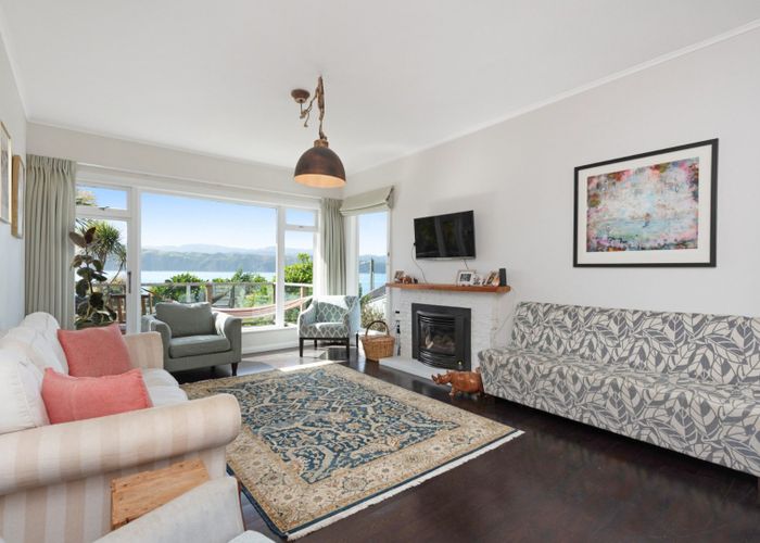  at 115 Breaker Bay Road, Breaker Bay, Wellington