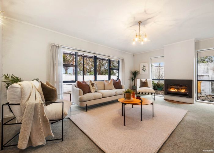  at 1/11 Smale Street, Point Chevalier, Auckland City, Auckland