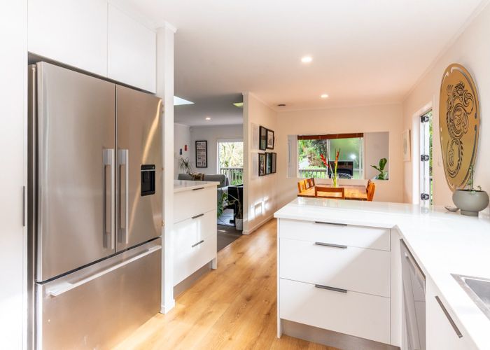  at 83 Pleasant Rd, Glen Eden, Waitakere City, Auckland