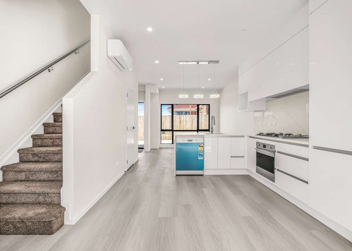  at 3/7 Kingfisher Place, Favona, Manukau City, Auckland