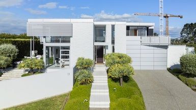  at 11 Icarus Place, Half Moon Bay, Auckland