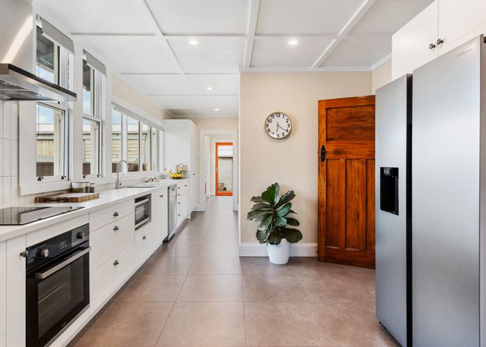  at 700 Queen Street West, Saint Leonards, Hastings, Hawke's Bay
