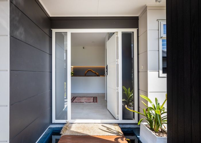  at 1A Tupuhi Place, Highlands Park, New Plymouth