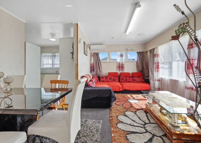  at 2/17 CHURCH STREET, Otahuhu, Auckland City, Auckland