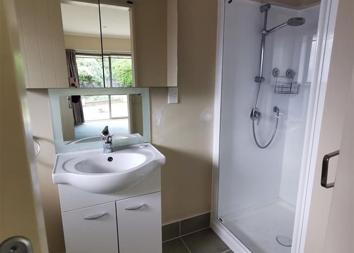  at 9 Gortin Close, East Tamaki, Manukau City, Auckland