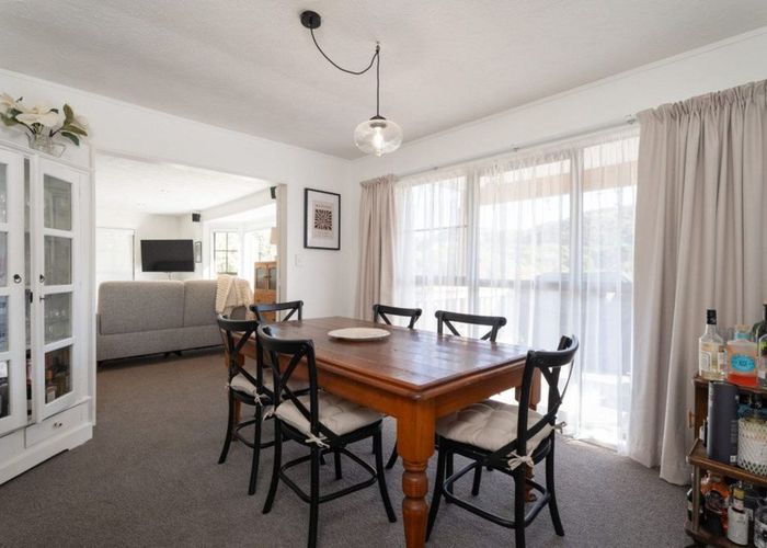  at 9 Lakewood Avenue, Churton Park, Wellington