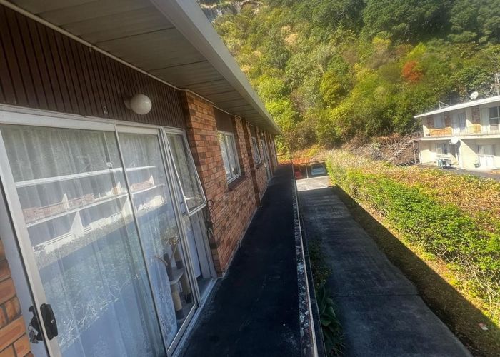  at 4/326 Mt Eden Road, Mount Eden, Auckland City, Auckland