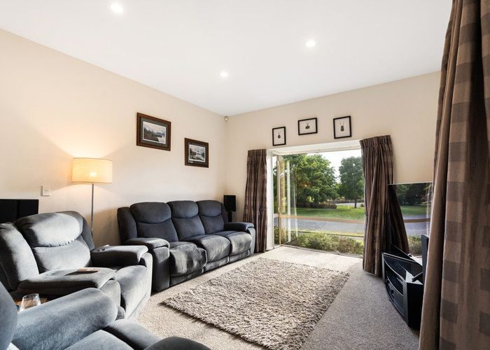  at 30 Titirangi Crescent, Parklands, Christchurch