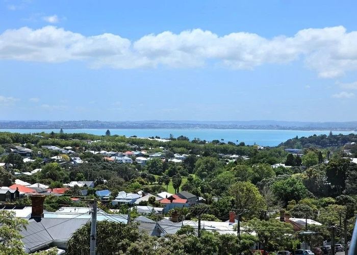  at 2F/221 Great North Road , Grey Lynn, Auckland City, Auckland