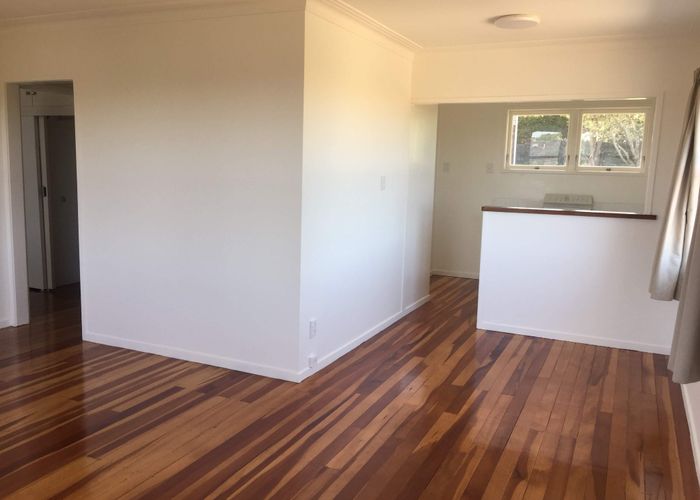  at 3/32 Thatcher Street, Mission Bay, Auckland