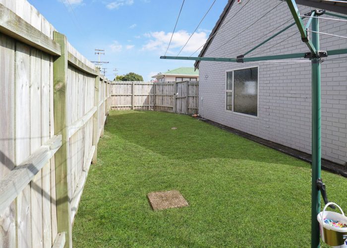  at 8 Berwyn Avenue, Takanini, Papakura, Auckland