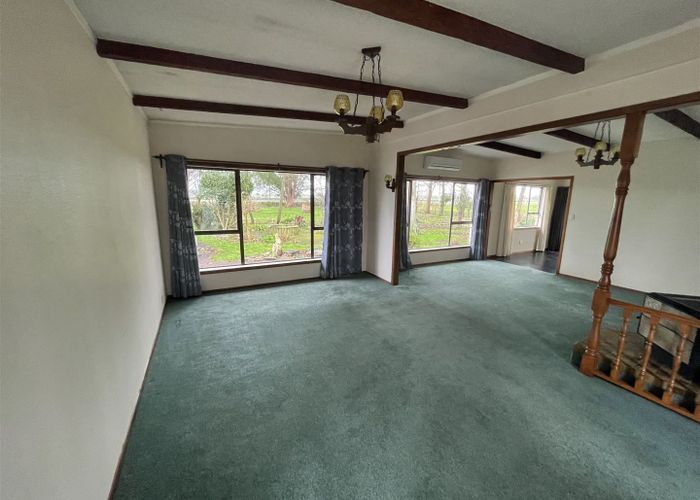  at 250 Holland Road, Puketaha