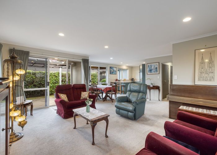  at 14 Glencoe Court, Pyes Pa, Tauranga