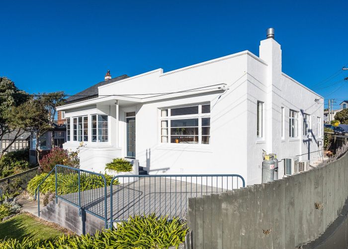  at 19 Cliffs Road, Saint Clair, Dunedin