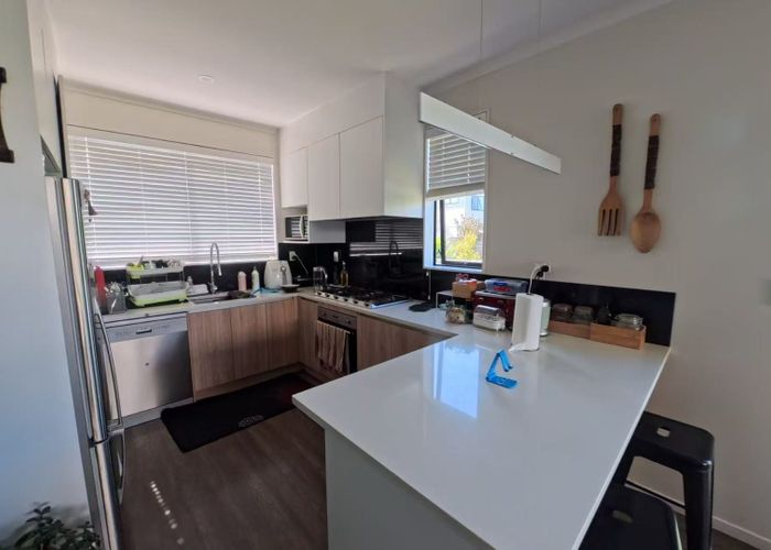  at 11 Pihoihoi Place, Hobsonville, Waitakere City, Auckland