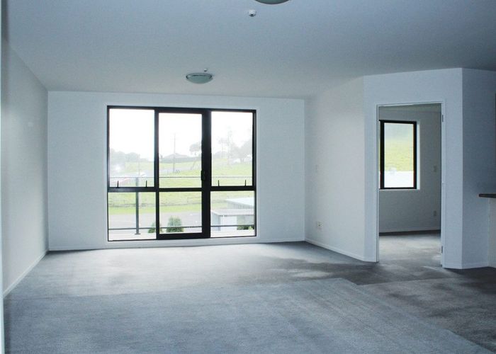  at 33/68 Mountain Road, Mount Wellington, Auckland City, Auckland