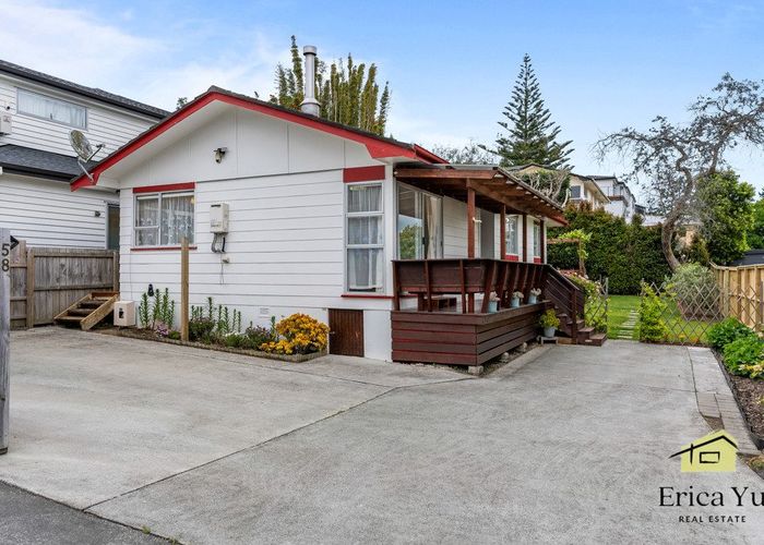  at 58 Awaruku Road, Torbay, Auckland