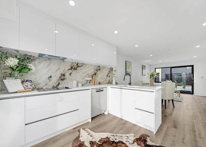  at 43A Beach Road, Papakura, Papakura, Auckland