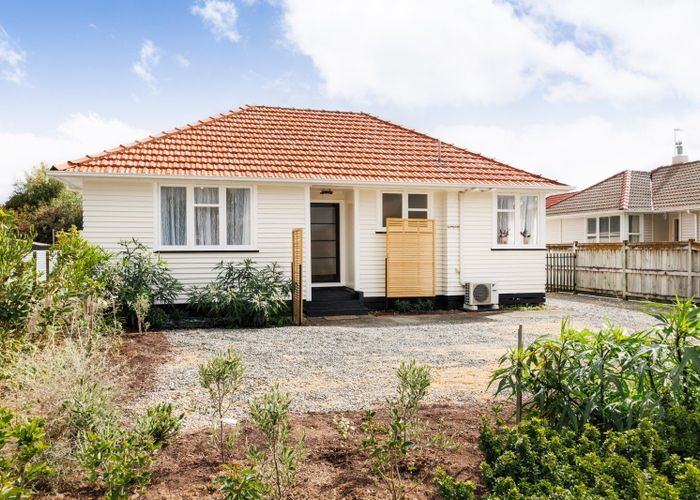  at 121 Limbrick Street, Terrace End, Palmerston North