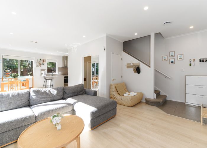  at 38 Villanova Place, Albany, Auckland